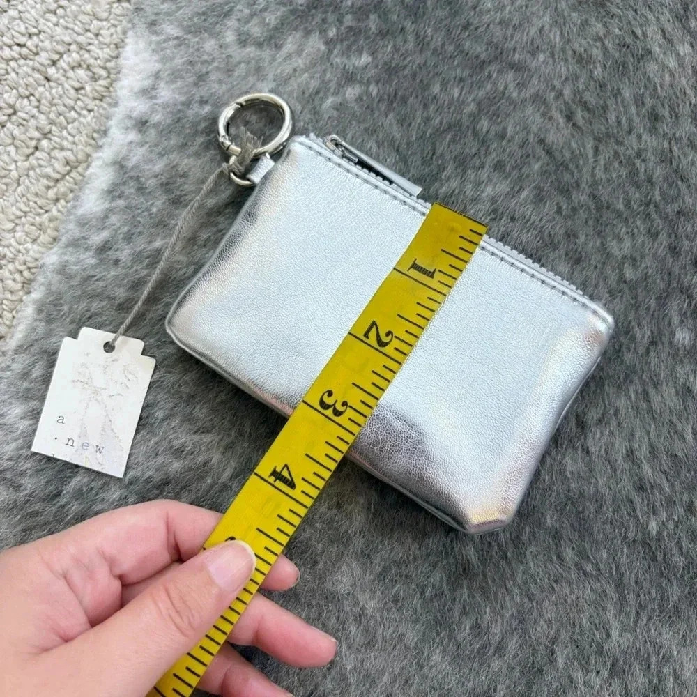 NWT Metallic Silver Coin Pouch - Picture 11 of 12